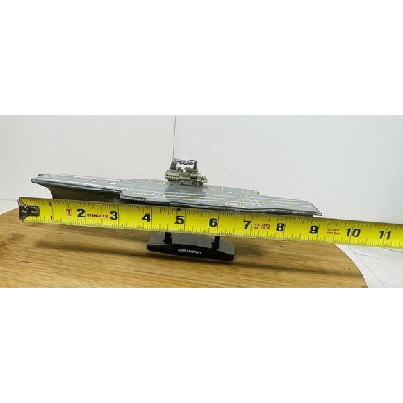 VTG 2002 Motor Max#76787  Diecast Midway 9" Aircraft Carrier Model W Helicopter - Picture 10 of 11